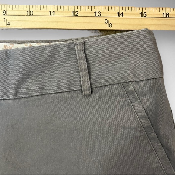 ANN TAYLOR LOFT Gray Riviera Chino Shorts Size Size‎ 4 | EUC - Picture 3 of 9